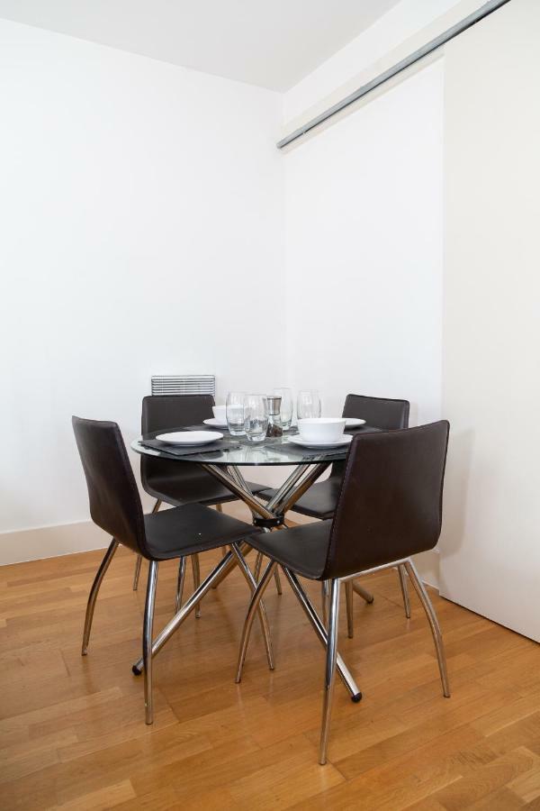 Serviced Apartment In Liverpool City Centre - Free Parking - Balcony - By Happy Days Exterior foto