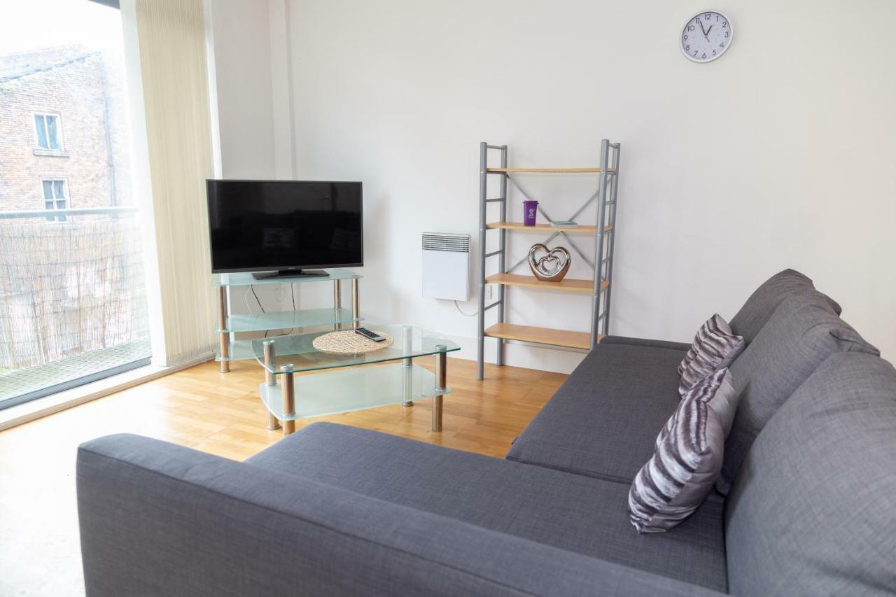 Serviced Apartment In Liverpool City Centre - Free Parking - Balcony - By Happy Days Exterior foto
